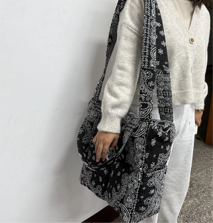Obsidian 2.0 Tote